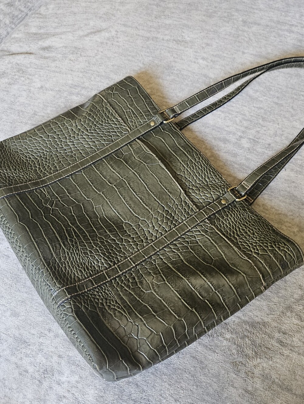 Worthington croc embossed olive green travel laptop bag